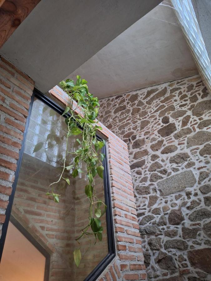 Hostal El Patio Restaurante San Bartolomé de Pinares Buitenkant foto